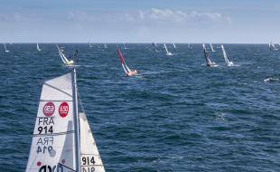 Flotte de bateaux au départ de la Mini Transat